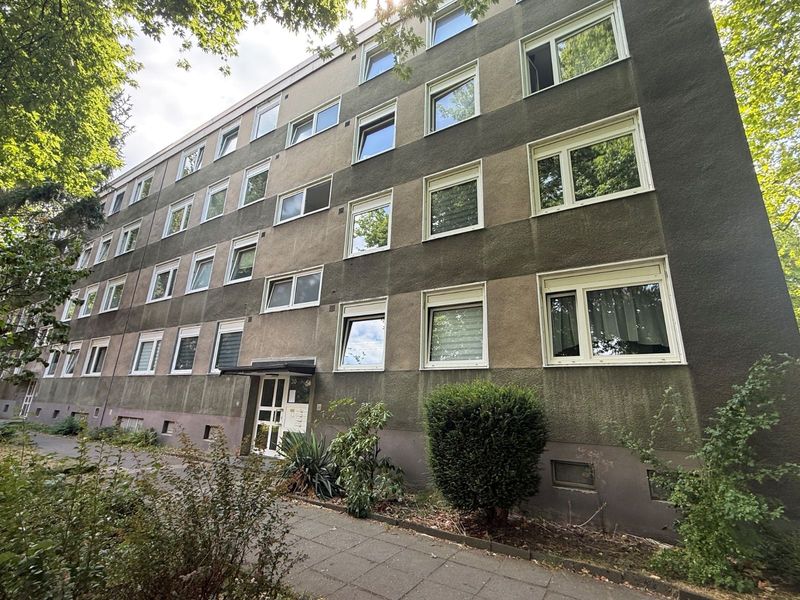 2 Zimmerwohnung mit Balkon sucht nette Mieter!